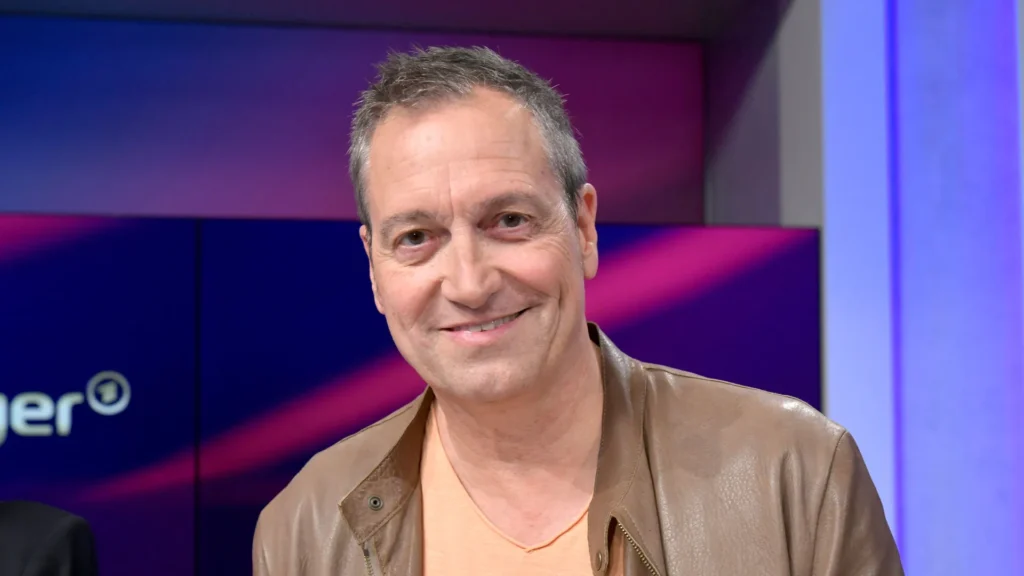Dieter Nuhr Krankheit: Ist der Kabarettist schwer krank? dieter nuhr krankheit
